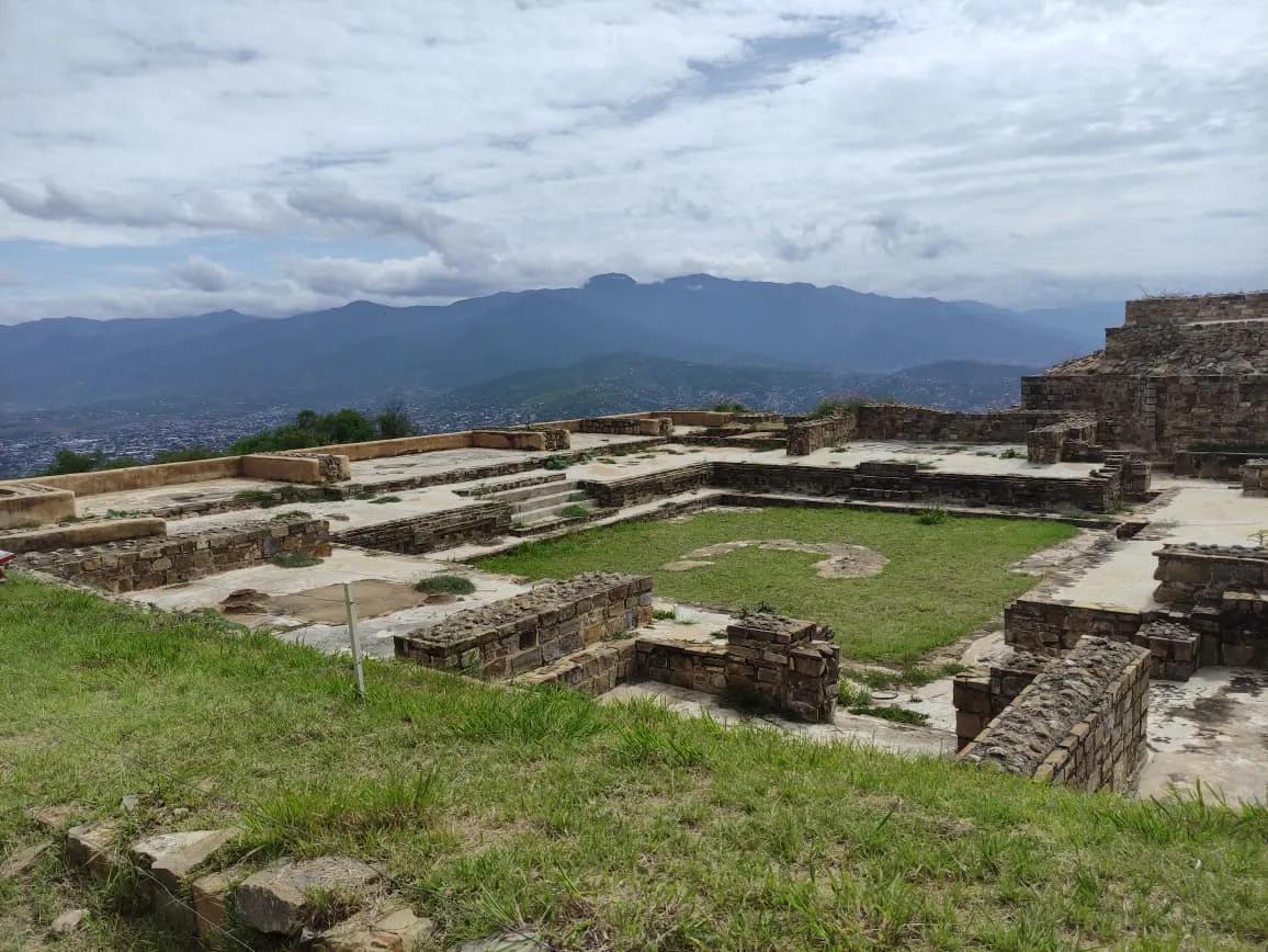 Hands in clay: Atzompa with Archaeological Zone