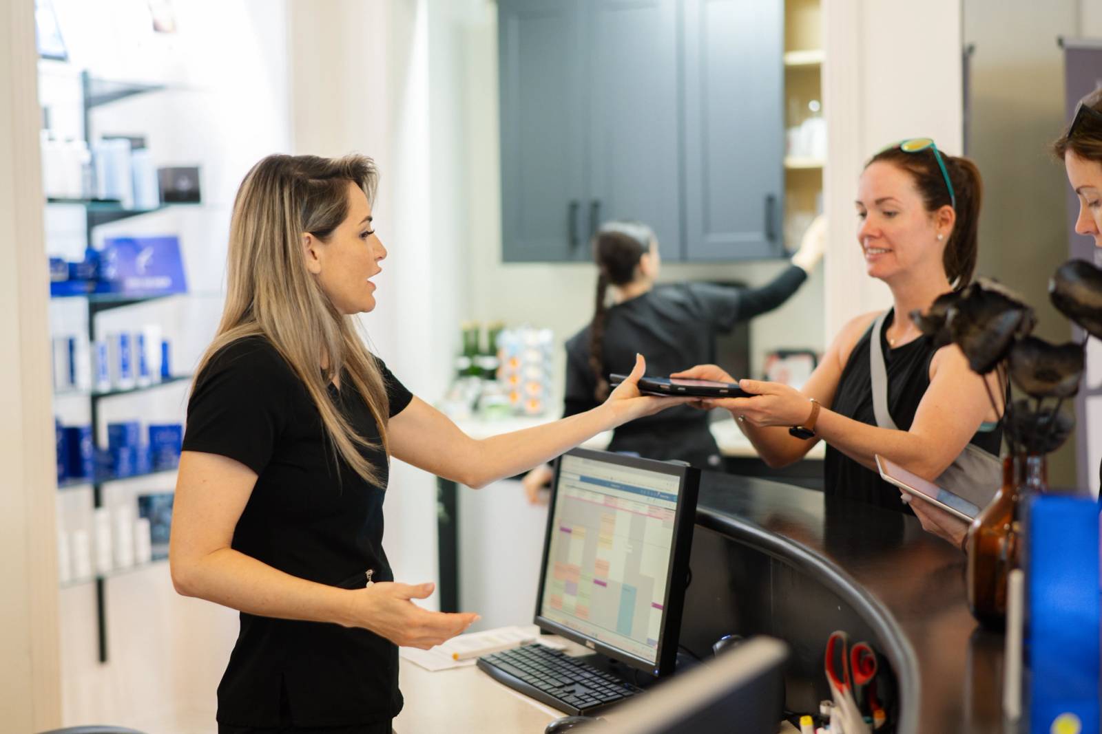 Zenoti at the front desk