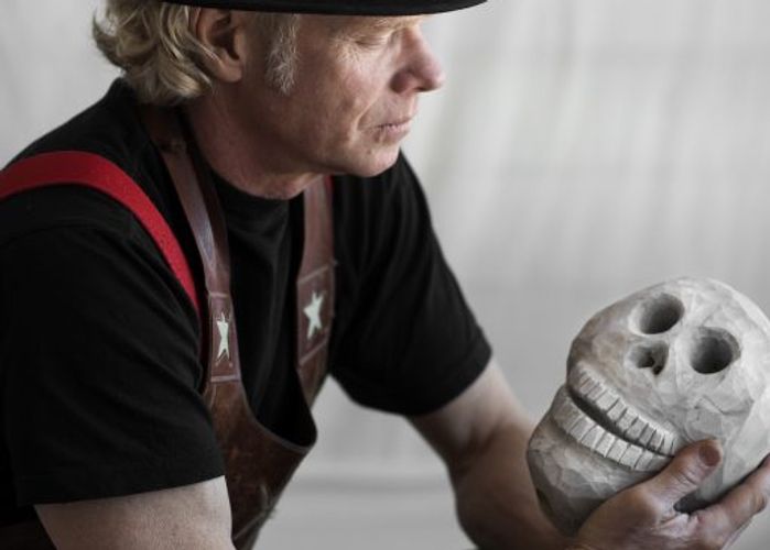 Slöjdaren Jögge Sundqvist aka Surolle.