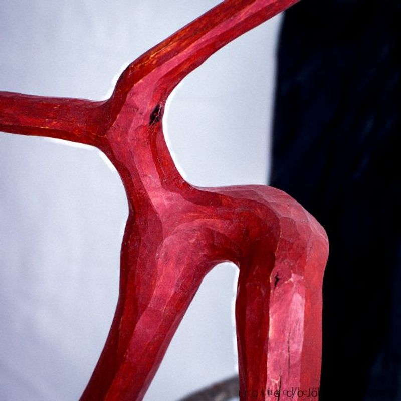 Skulptur ”Språng” Krokvuxen björk