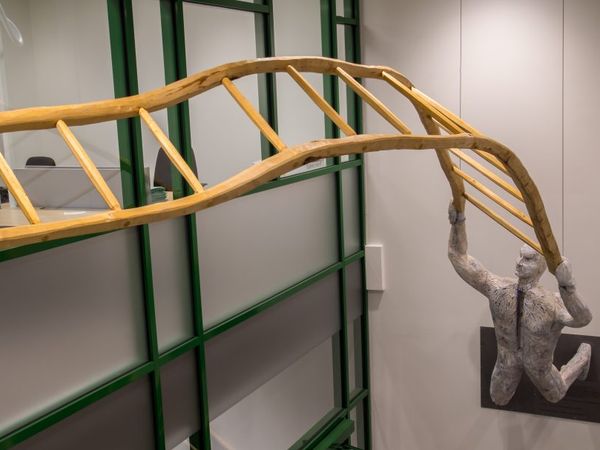 Skulptur – Blå Hulken John