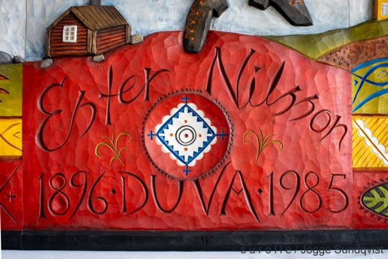 En feminin romb, Esters symbol.