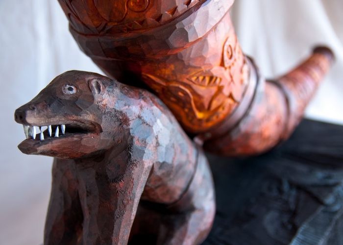 Skulptur Tutiluren och Björnhunden