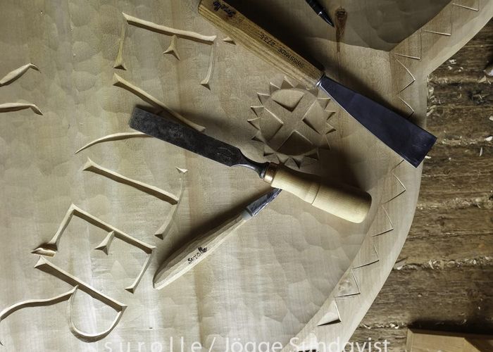 Att få det rätta släpljuset på skärningen i logen en varm sommardag ger mig total lyckokänsla.