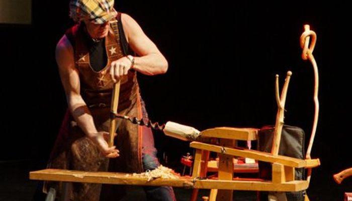 Slöjd and storytelling performance Rhythm and Slöjd