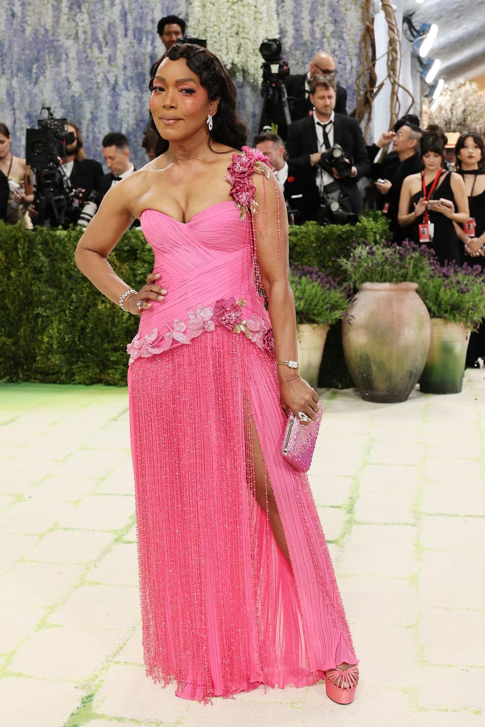 Angela Bassett