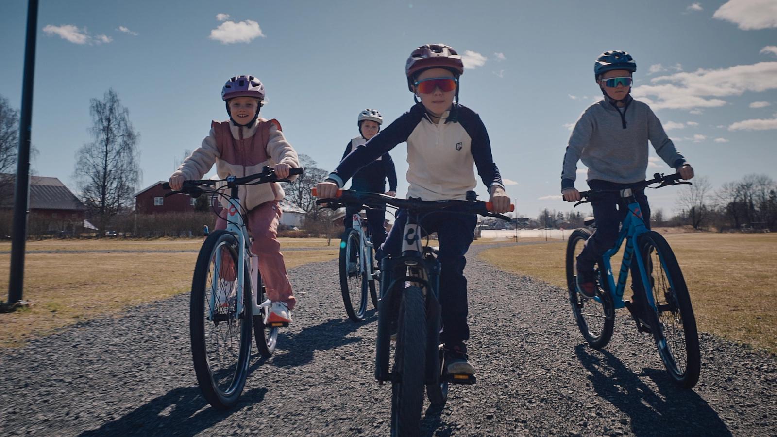 GEKKO JUNIOR & BARNESYKLER