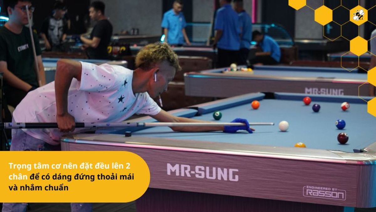 Trọng tâm cơ nên đặt đều lên 2 chân