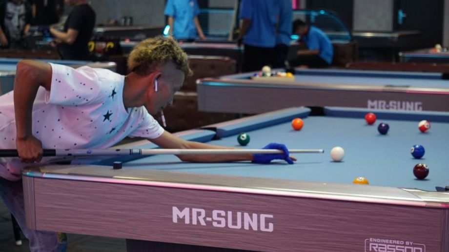 Bi (Bóng) Bida Lỗ (Pool): Tất Tần Tật Từ Cơ Bản Đến Chuyên Sâu