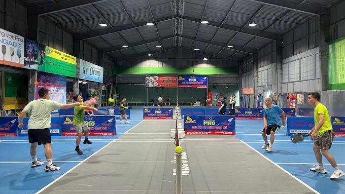 Sân Pickleball & Cầu Lông Miss Ú