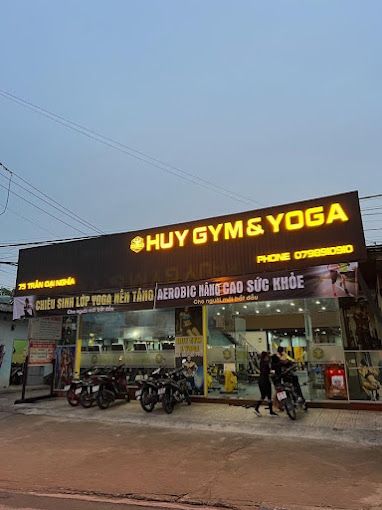 Huy's Gym & Yoga