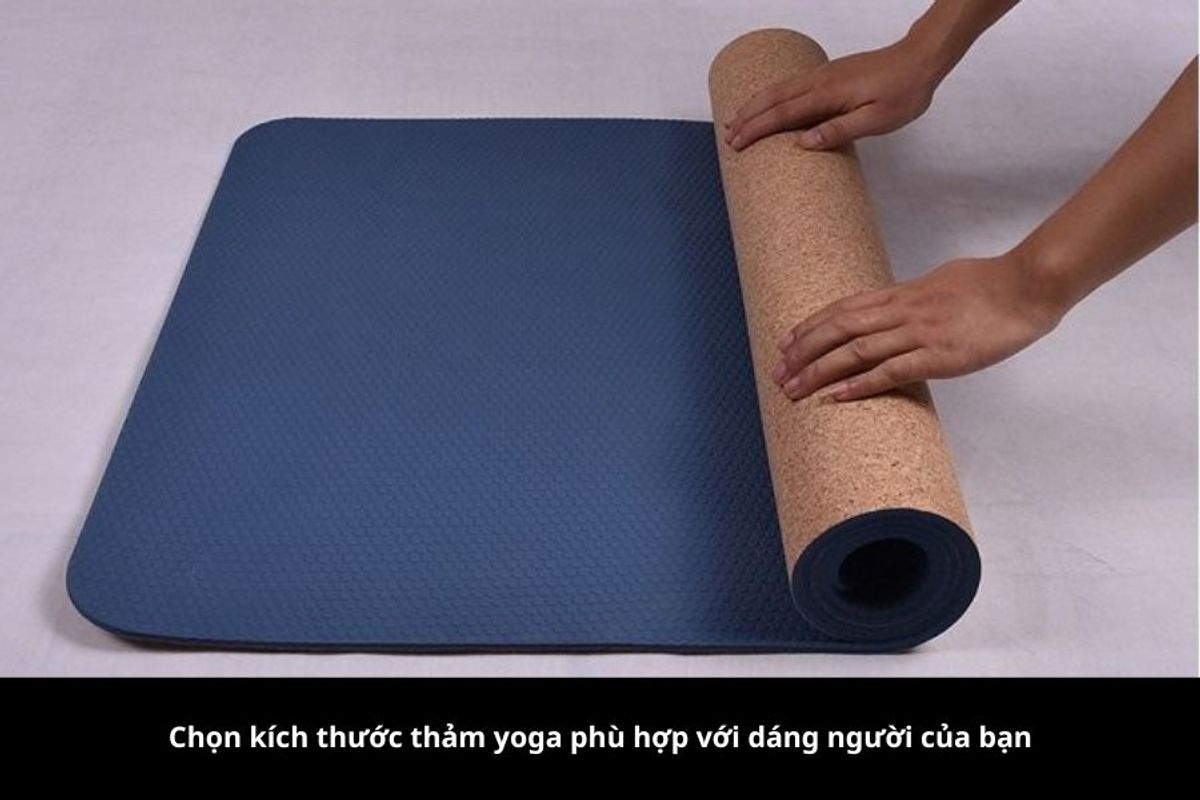 Chọn kích thước thảm yoga phù hợp với dáng người của bạn