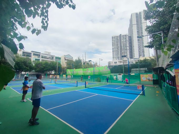  Sân PickleBall Vườn Lan