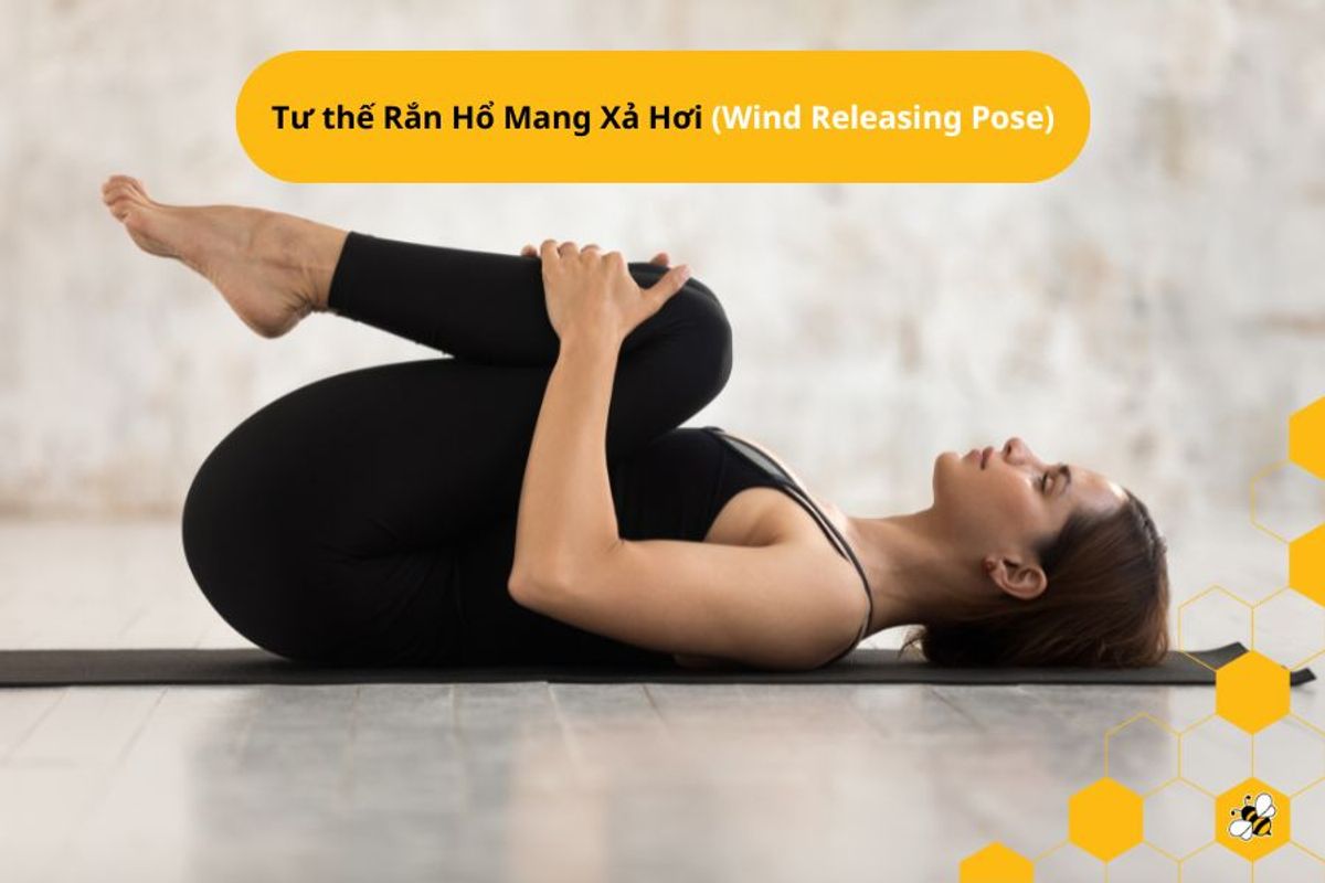 Tư thế Rắn Hổ Mang Xả Hơi (Wind Releasing Pose)