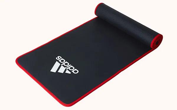 Thảm tập Yoga Adidas ADMT-12235 dày 1 cm làm bằng chất cao su tổng hợp NBR