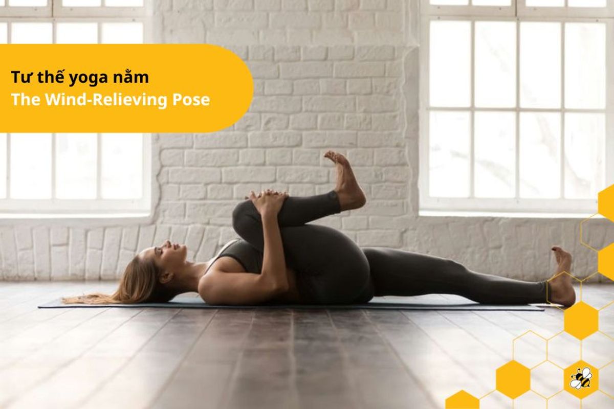 Tư thế yoga nằm  The Wind-Relieving Pose