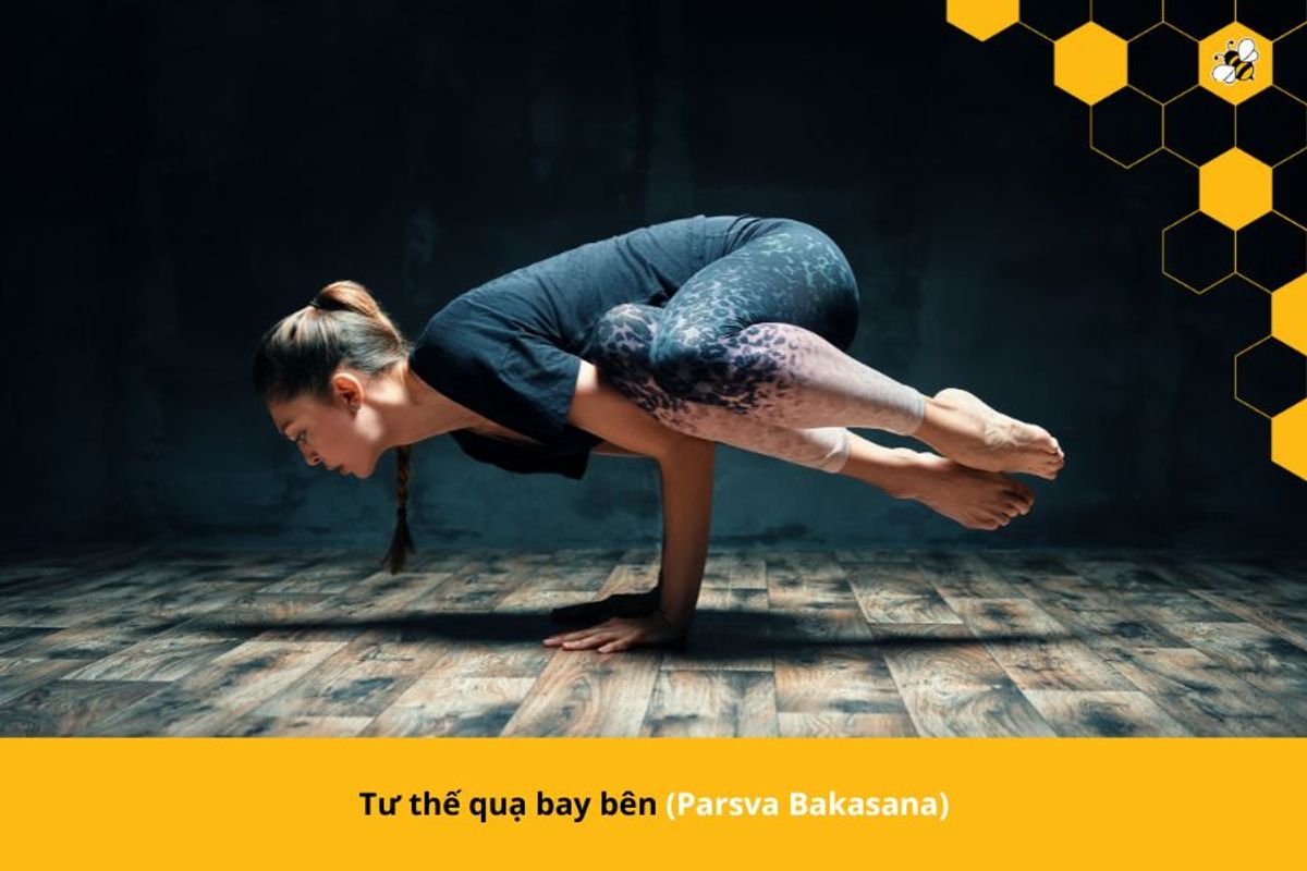 Tư thế quạ bay bên (Parsva Bakasana)