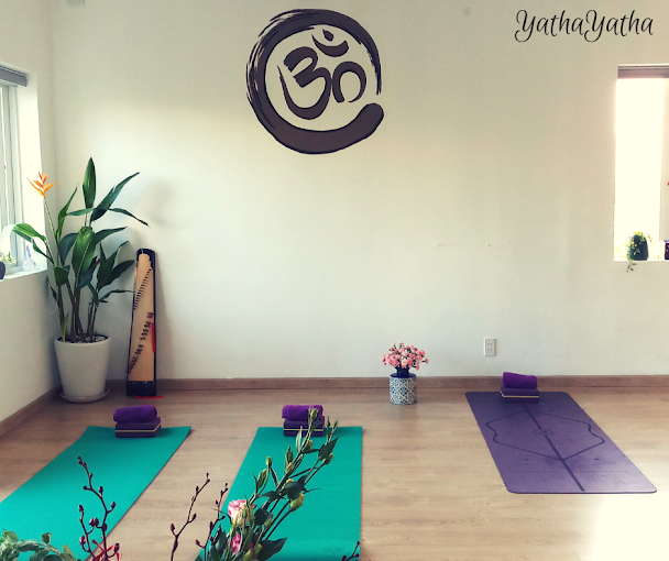 YathaYatha Yoga Studio