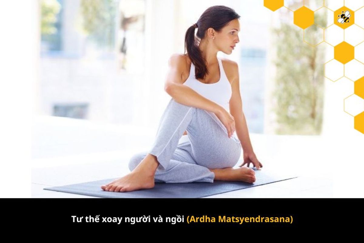 Tư thế xoay người và ngồi (Ardha Matsyendrasana)