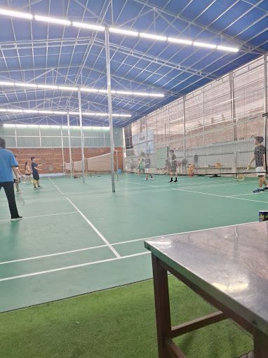 Sân cầu lông Tiến Minh badminton