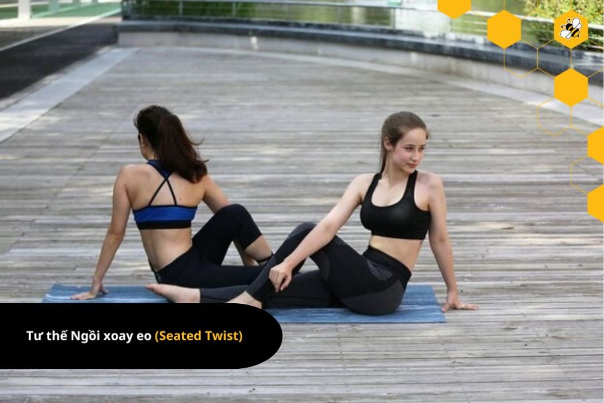 Tư thế Ngồi xoay eo (Seated Twist)