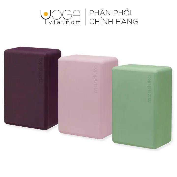 Gạch tập yoga Manduka chất liệu xốp tái chế