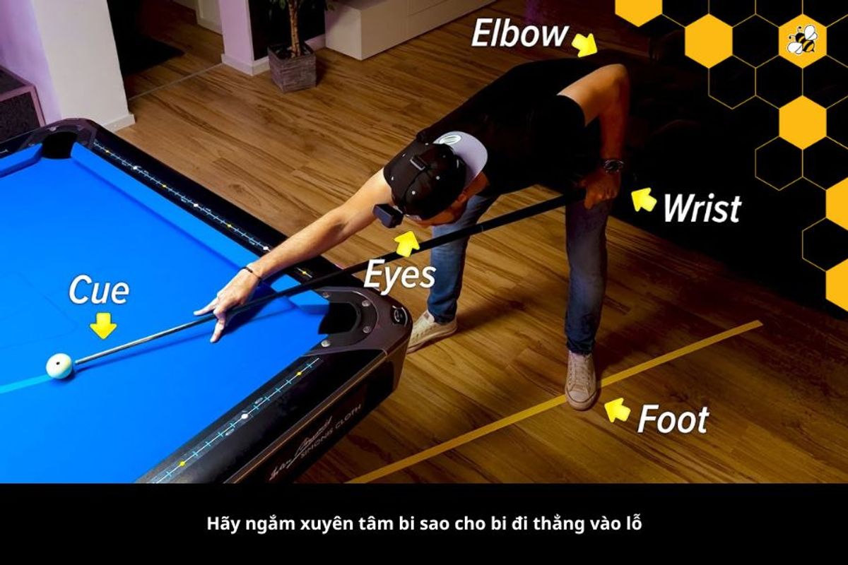 Hãy ngắm xuyên tâm bi sao cho bi đi thẳng vào lỗ