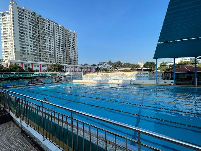 Lam Son Swimming Pool