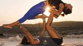 Tư thế yoga đôi