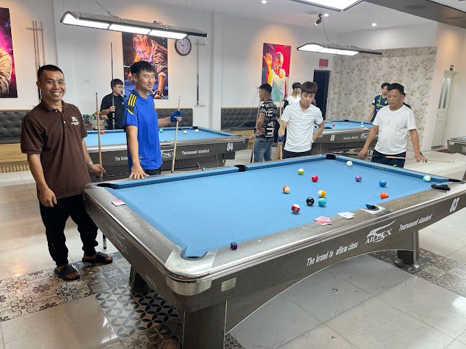 Phong Billiard