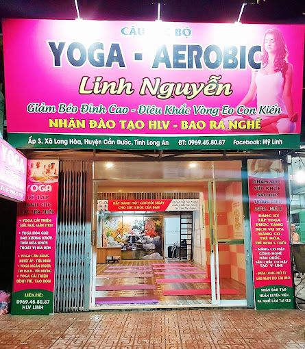 CLB yoga Linh Nguyễn