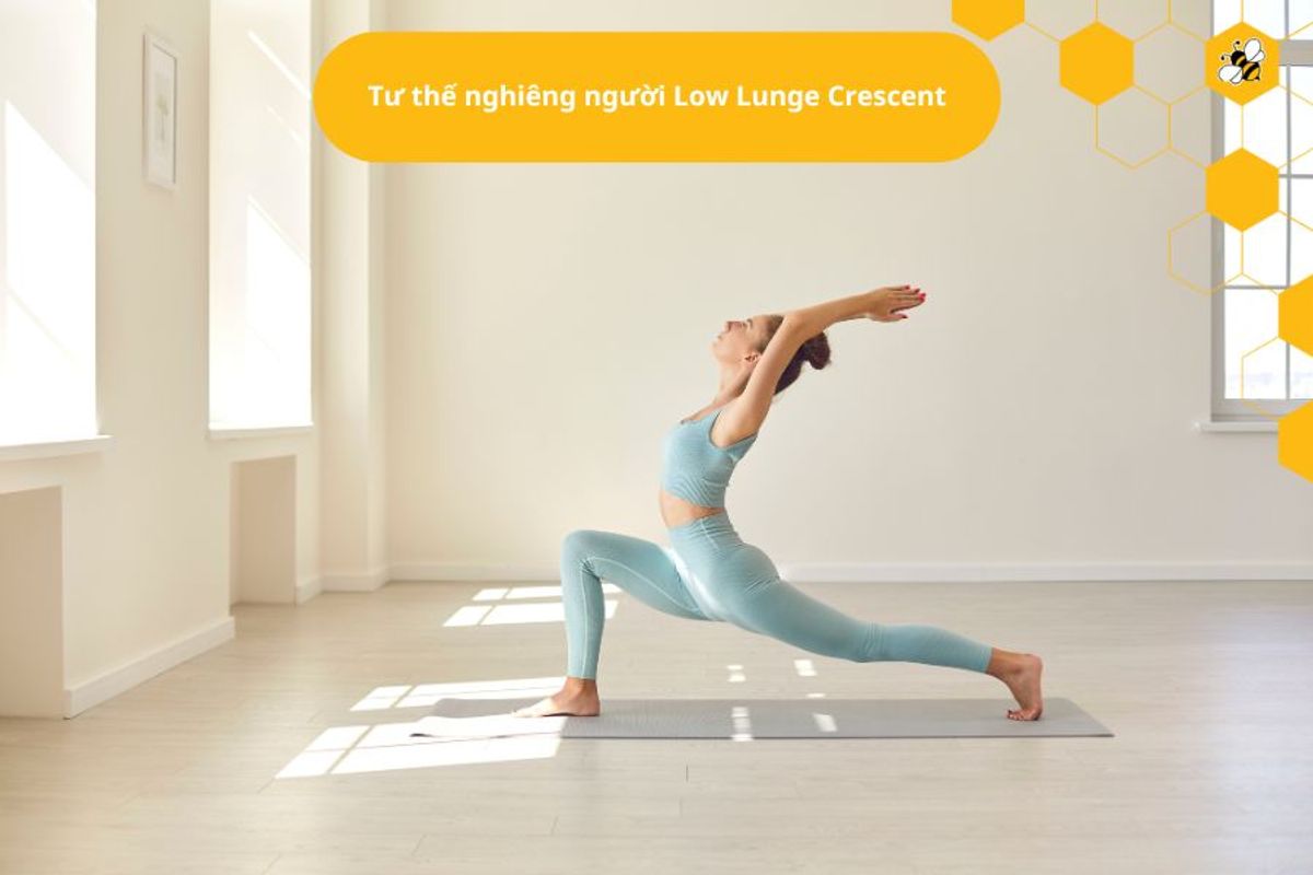 Tư thế nghiêng người Low Lunge Crescent