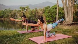 Yoga đôi nam nữ