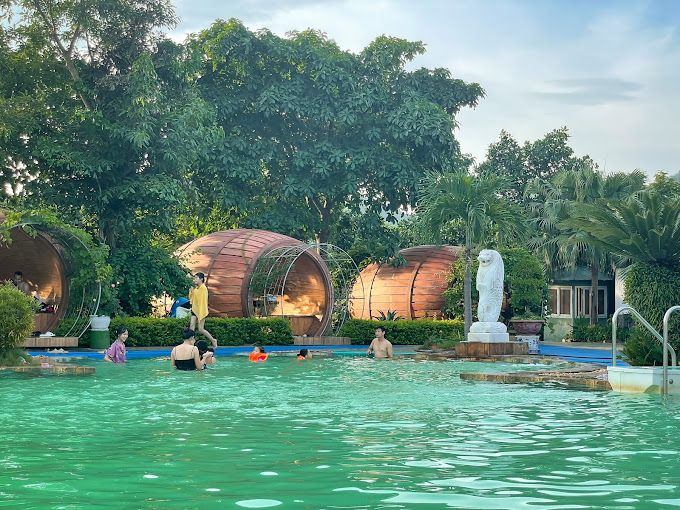 DONG QUAN GARDEN (Bể Bơi Ngọc Linh)