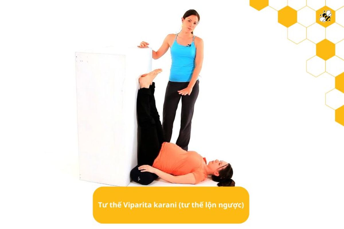 Tư thế Viparita karani (tư thế lộn ngược)