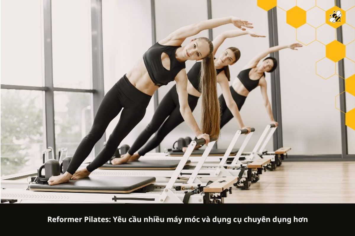 Reformer Pilates: Yêu cầu nhiều máy móc và dụng cụ chuyên dụng hơn