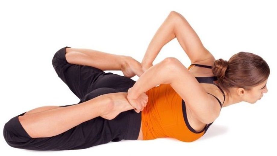 Tư thế con ếch trong yoga là gì