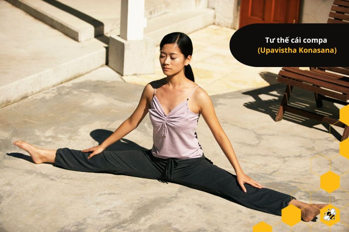 Tư thế cái compa (Upavistha Konasana)