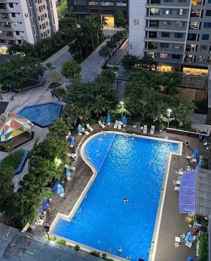 Bể bơi Goldmark City - The Gold Pool