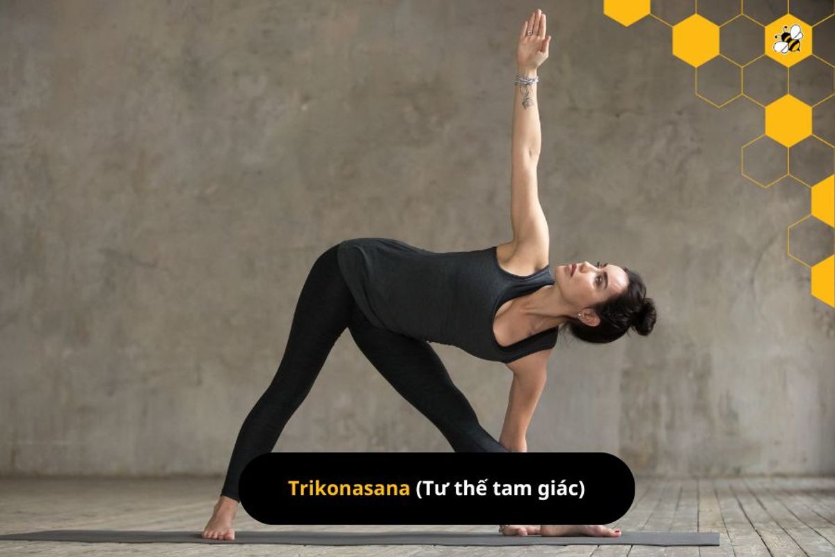 Trikonasana (Tư thế tam giác)