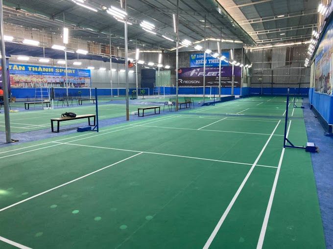 Sân cầu lông Kiến Thiết - badminton club