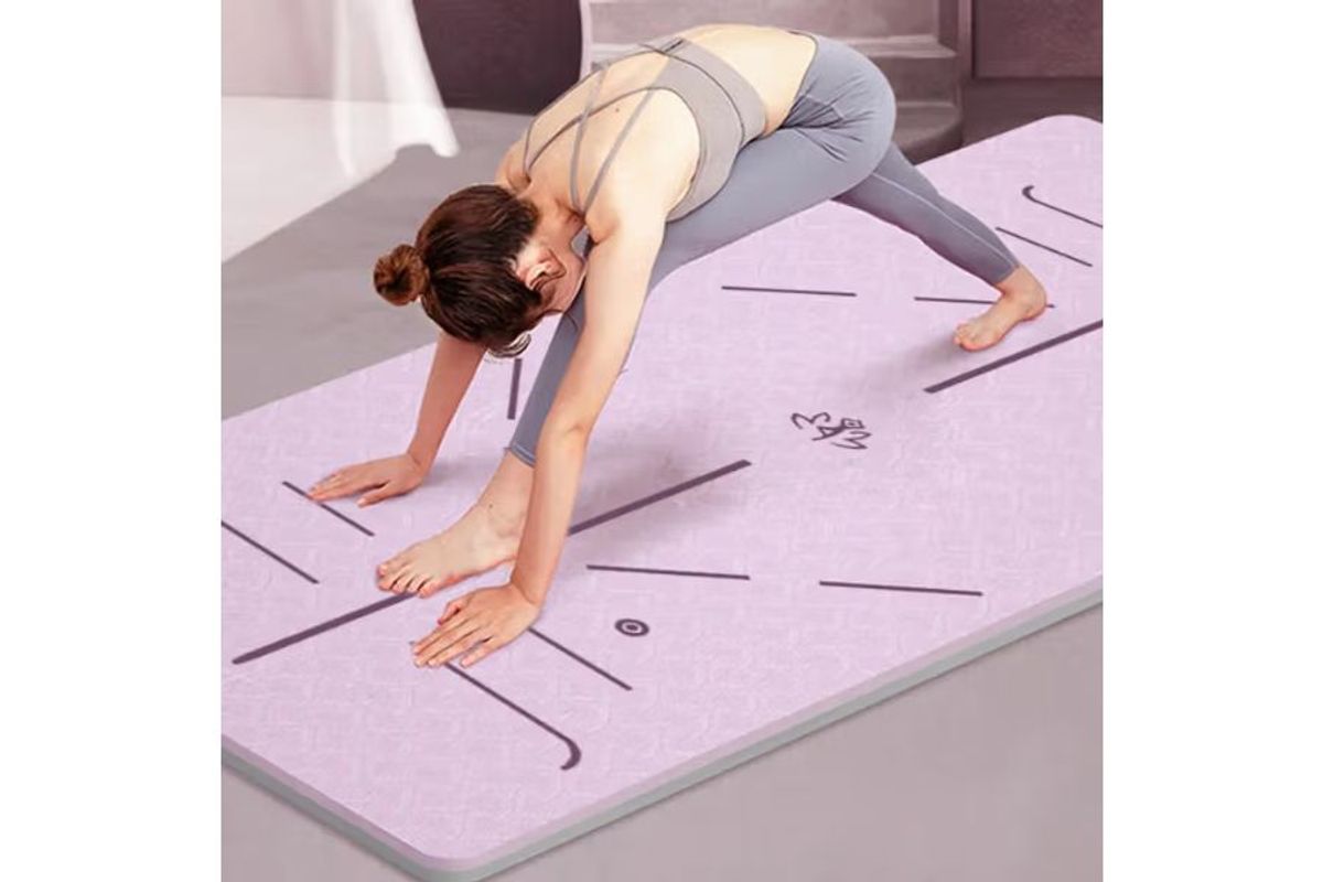 Thảm yoga định tuyến là gì?