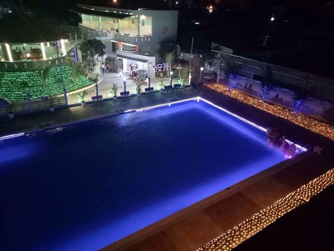 Swimming Pool Vinh Hung