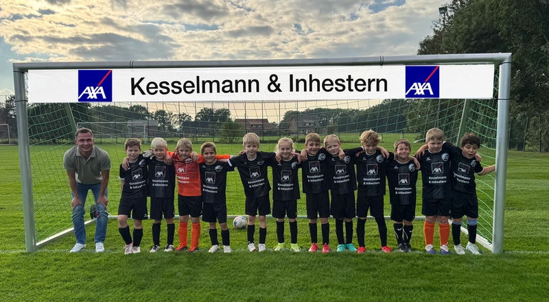 Neue Trikots: Unsere F4 sagt DANKE!