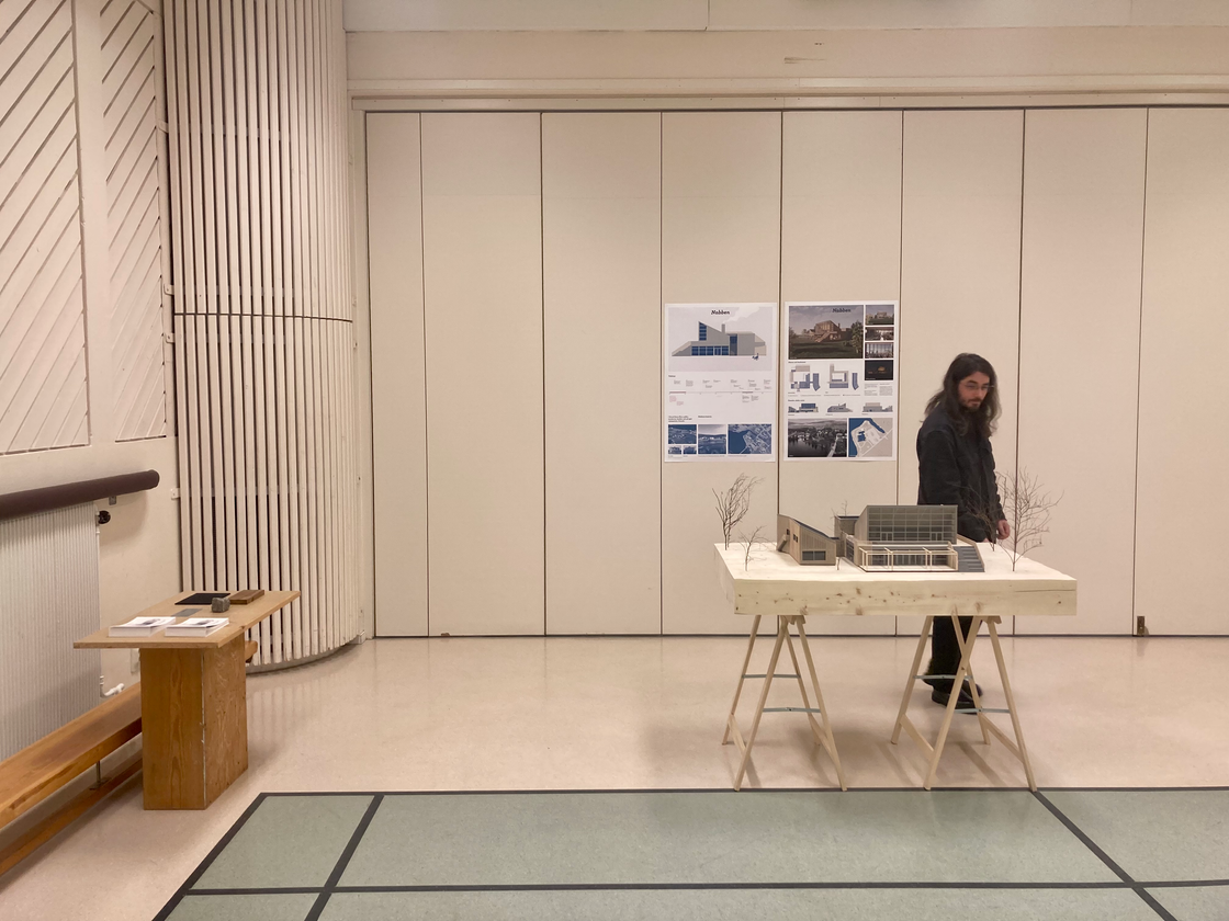 Default image alt text