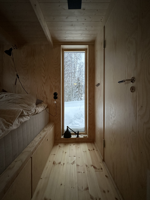 Default image alt text