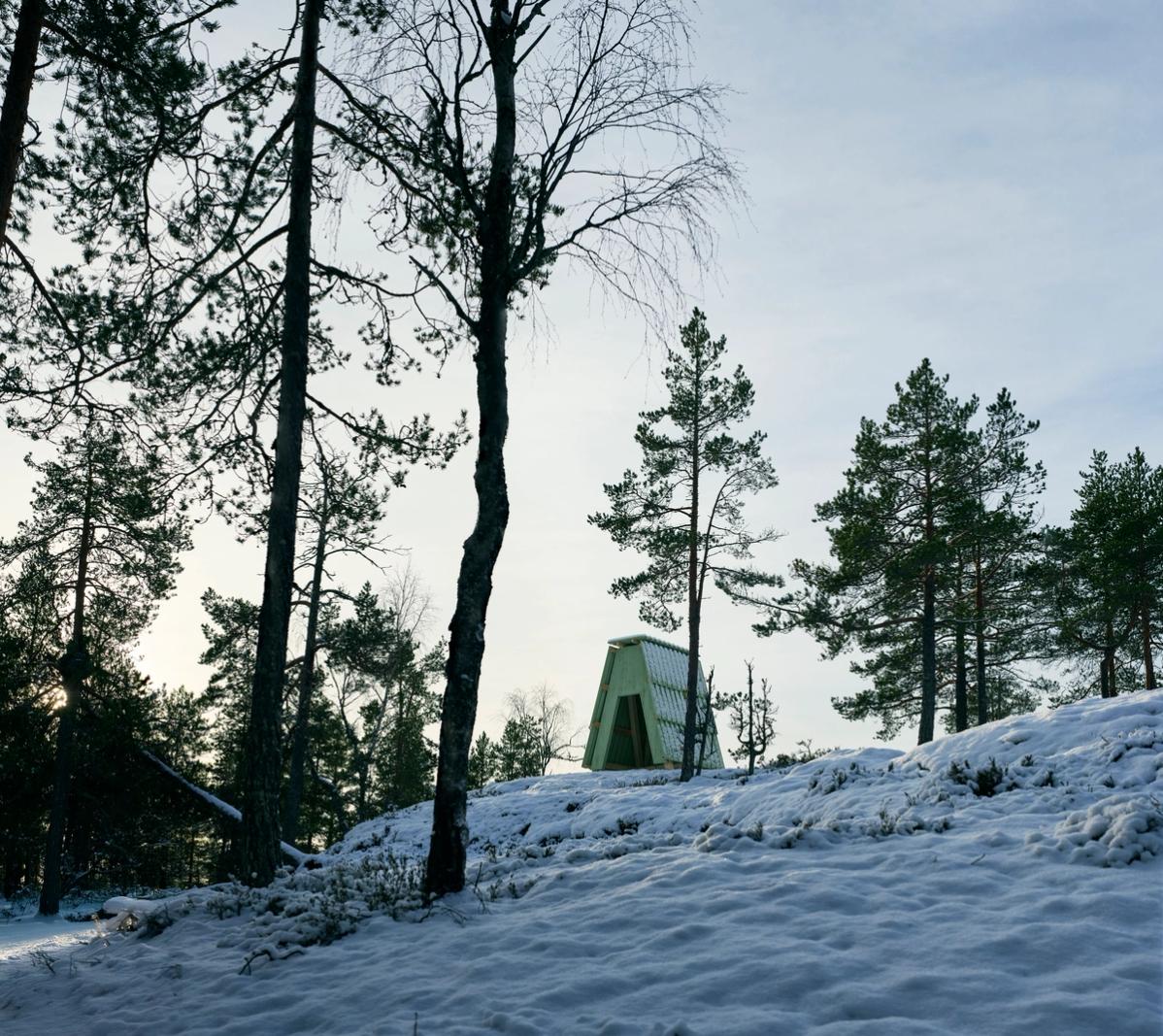 Default image alt text