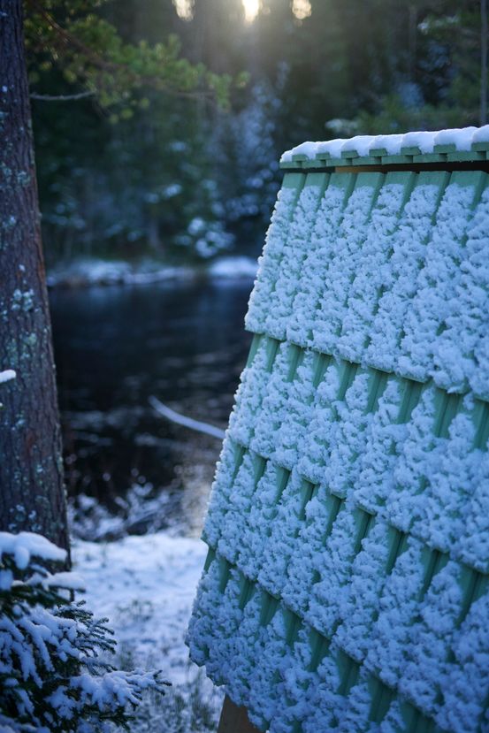 Default image alt text