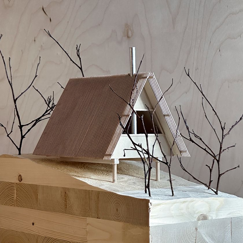 Default image alt text