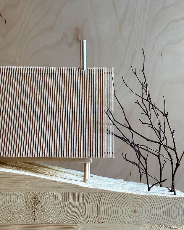 Default image alt text